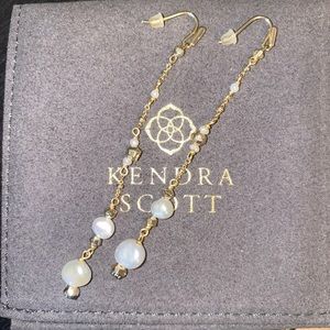 Kenda Scott pearl gold earrings